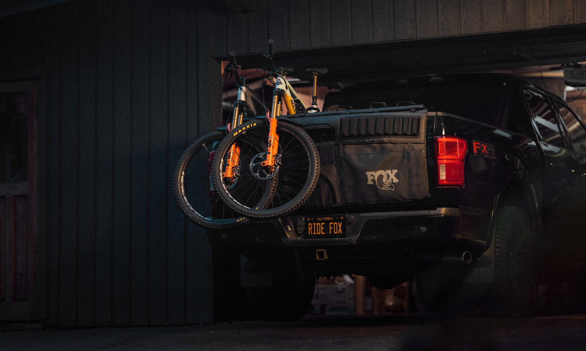 Accessories Collection. Tailgate Pads, Straw Hats – FOX