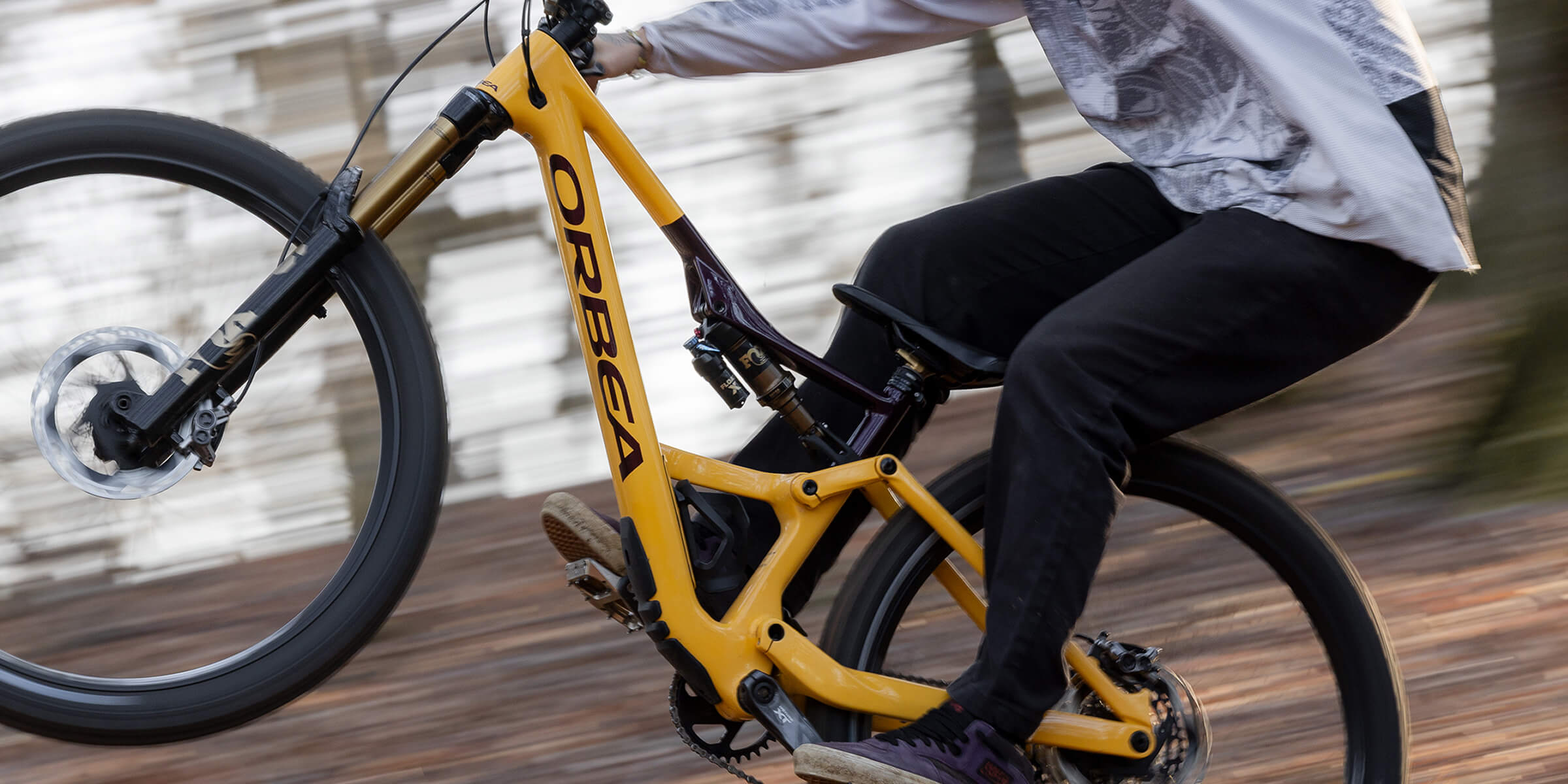 Learn About FOX FLOAT X Shocks: All-Mountain Suspension Tech