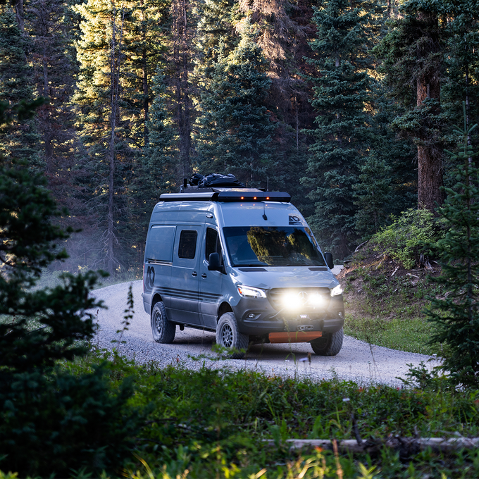 Mercedes-Benz Sprinter – FOX